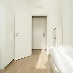 Lägenhet Guesthost - Spacious Balcony X6 Milano