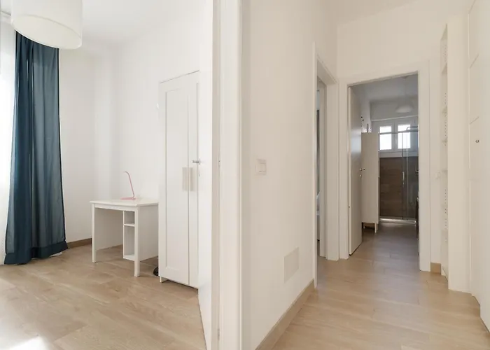 Apartment Guesthost - Spacious Balcony X6