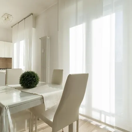 Guesthost - Spacious Balcony X6 דירה